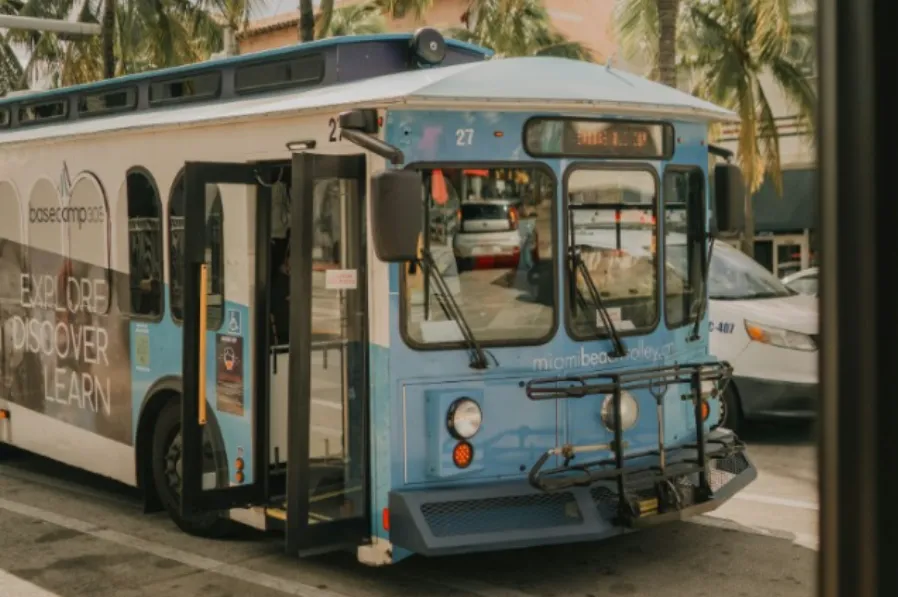 Transfer dari Bandara Thessaloniki ke kota.