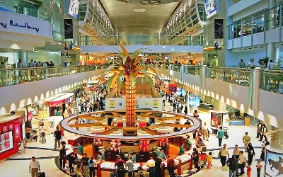Bandara Dubai di dalam