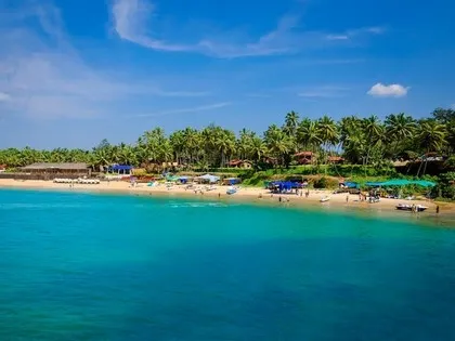 Goa yang indah di bulan Mei