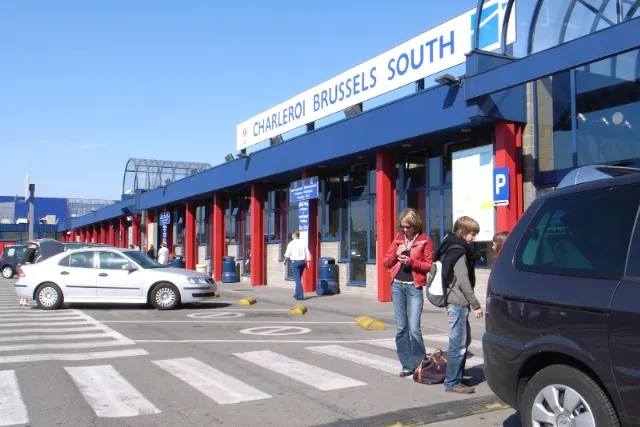 CRL Bandara Brussels Charleroi