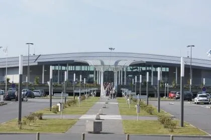 Bandara Brest