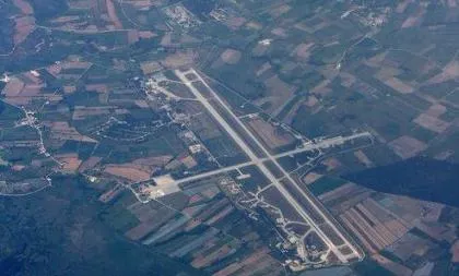 Bandara Araxos