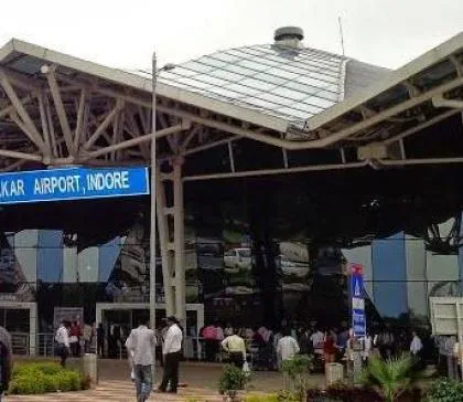Bandara Indore