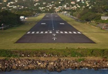 Bandara St Lucia George F. L. Charles